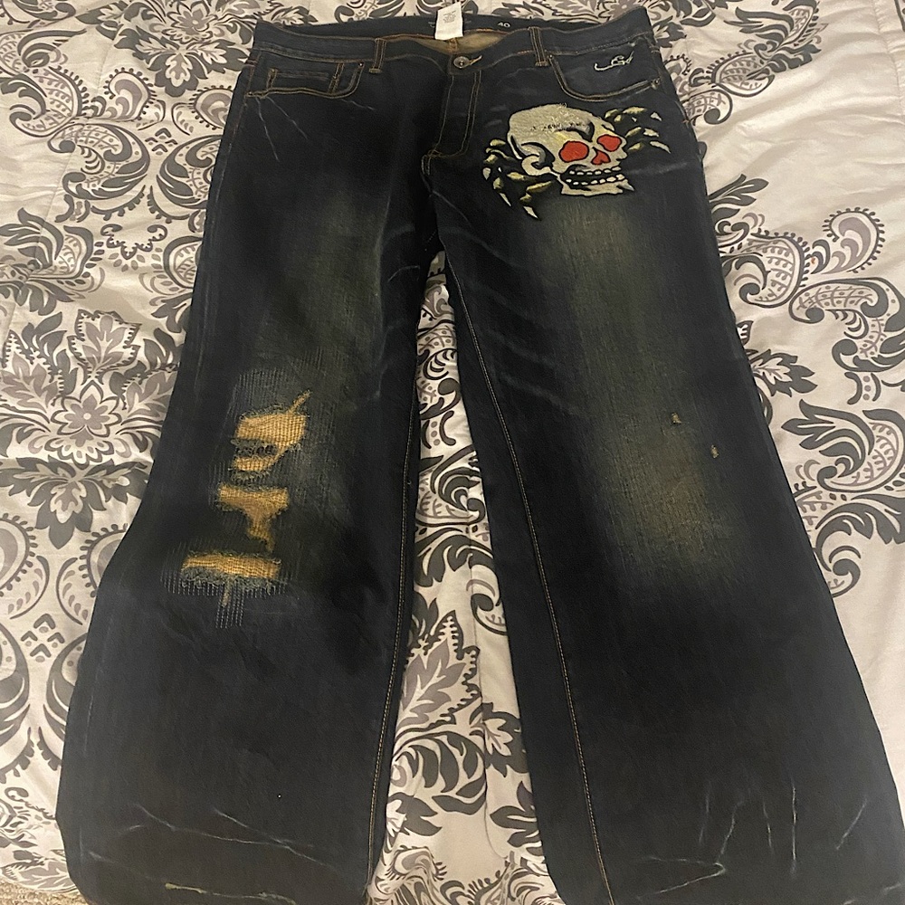 Ed Hardy Skull Embroided size 40 x 34